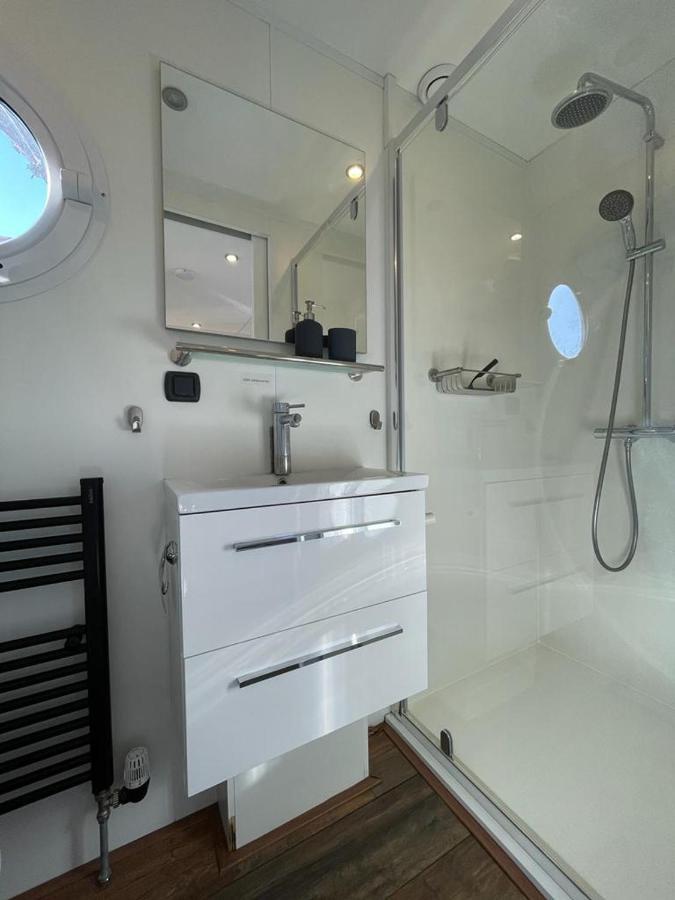 Houseboat Kamperland 호텔 외부 사진